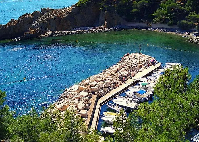 Le Paradis Bleu Calanque De Figuieres, Paddle Et Veranda